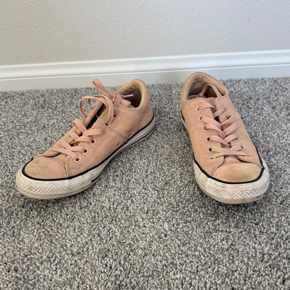 Women's Casual Sneakers in Soft Pink
